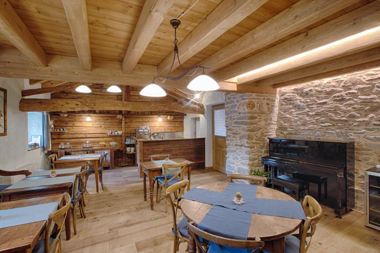 Chambres D'Hotes La Moraine Enchantee Gressan Exterior photo