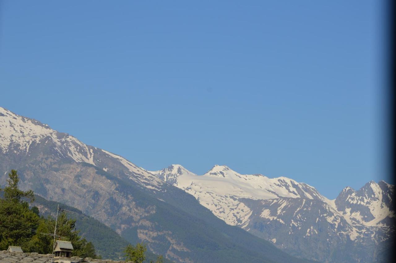 Chambres D'Hotes La Moraine Enchantee Gressan Exterior photo