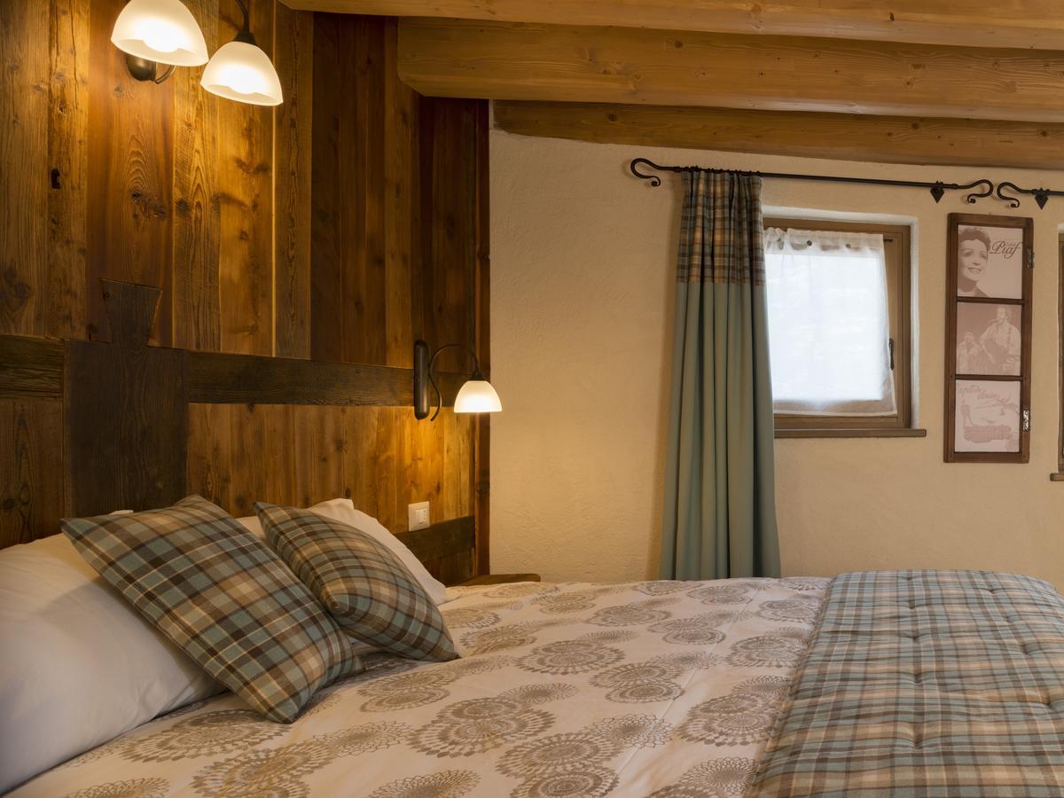 Chambres D'Hotes La Moraine Enchantee Gressan Exterior photo