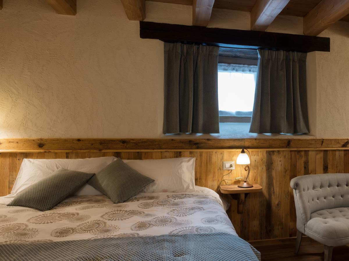 Chambres D'Hotes La Moraine Enchantee Gressan Exterior photo