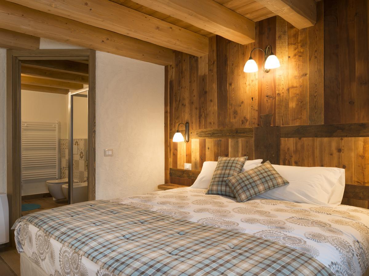 Chambres D'Hotes La Moraine Enchantee Gressan Exterior photo