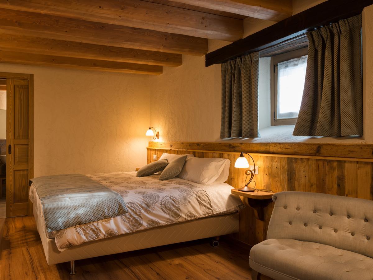 Chambres D'Hotes La Moraine Enchantee Gressan Exterior photo