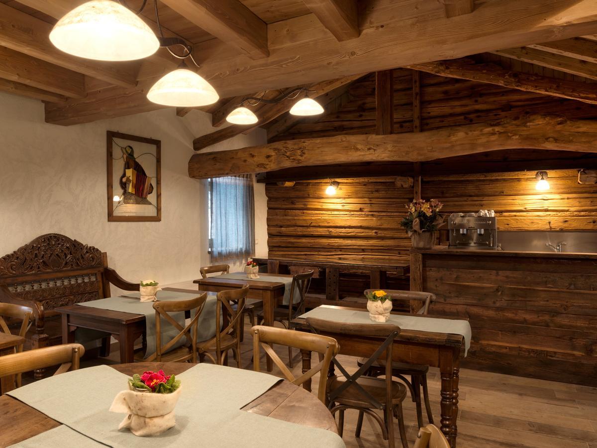 Chambres D'Hotes La Moraine Enchantee Gressan Exterior photo